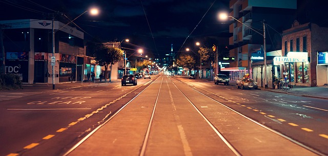 C:\Users\user\Downloads\street-2262223_640.jpg