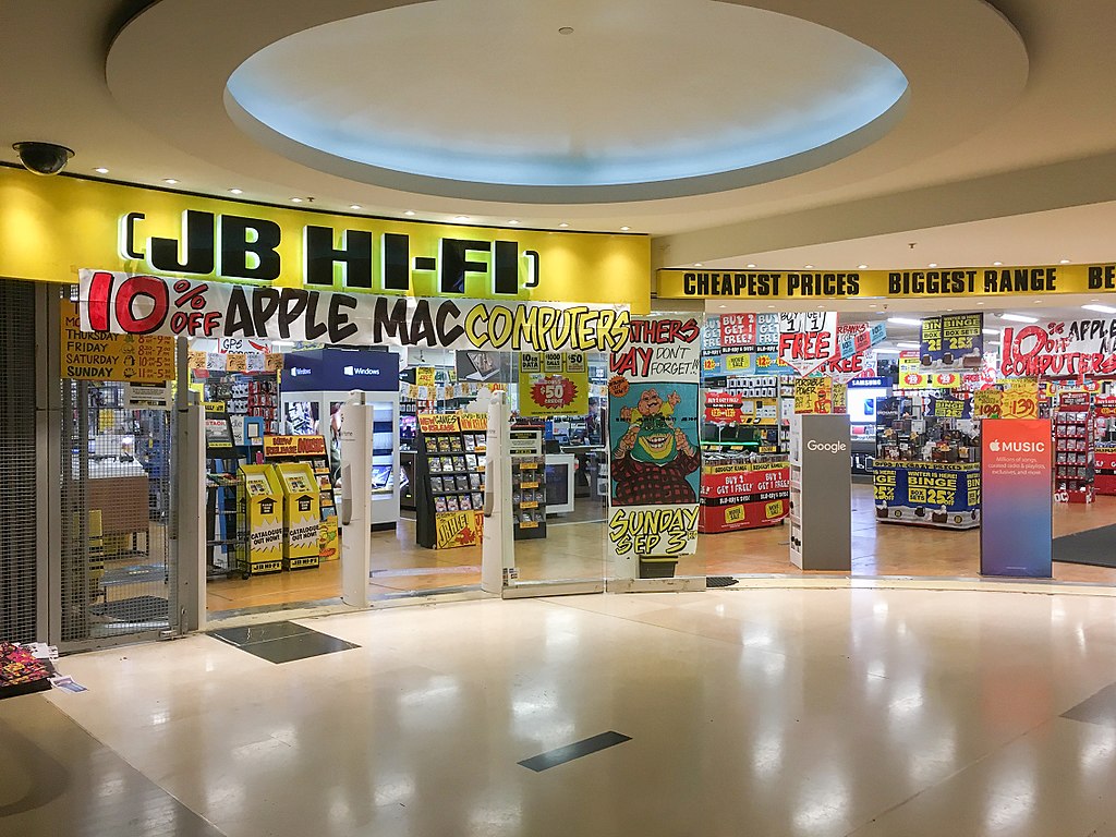 https://upload.wikimedia.org/wikipedia/commons/thumb/a/ad/JB_Hi-Fi_in_The_Galeries_2017.jpg/1024px-JB_Hi-Fi_in_The_Galeries_2017.jpg