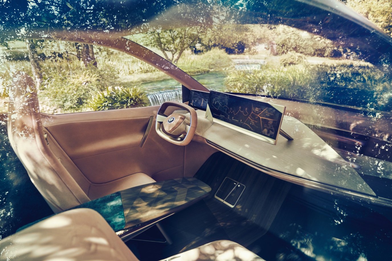 C:\Users\user\Desktop\新增資料夾\20180919\613-Car Guide\BMW\5b9f420bec05c4b934000074.jpg