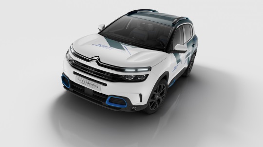 C:\Users\user\Desktop\新增資料夾\20180919\613-Car Guide\C5\5b98b4adec05c48e7200000f.jpg