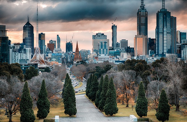C:\Users\user\Downloads\melbourne-2262233_640.jpg