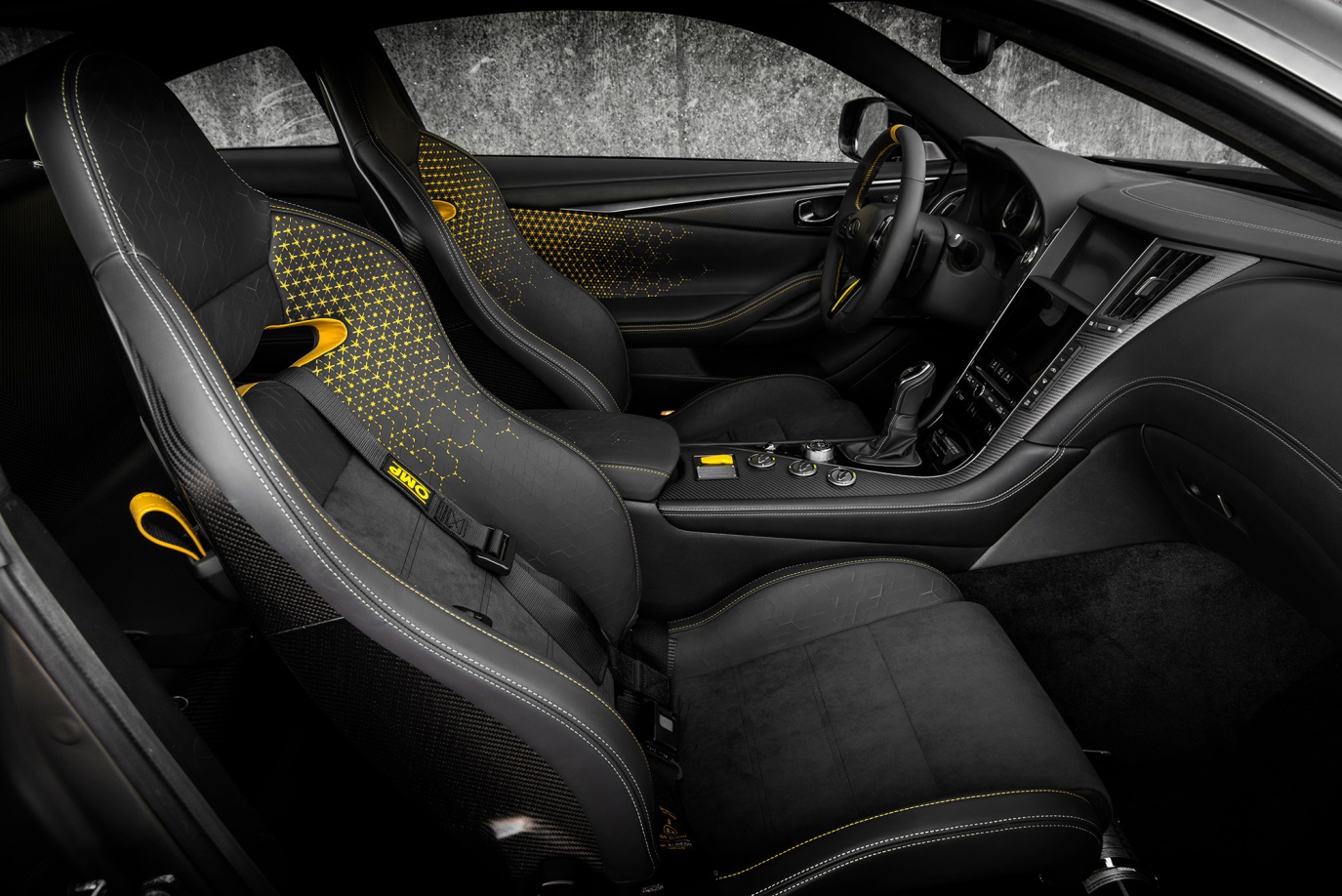 C:\Users\user\Desktop\新增資料夾\20181010\616-Car Guide\BLACK-full\5bb3652dec05c40c4c0001f1.jpg