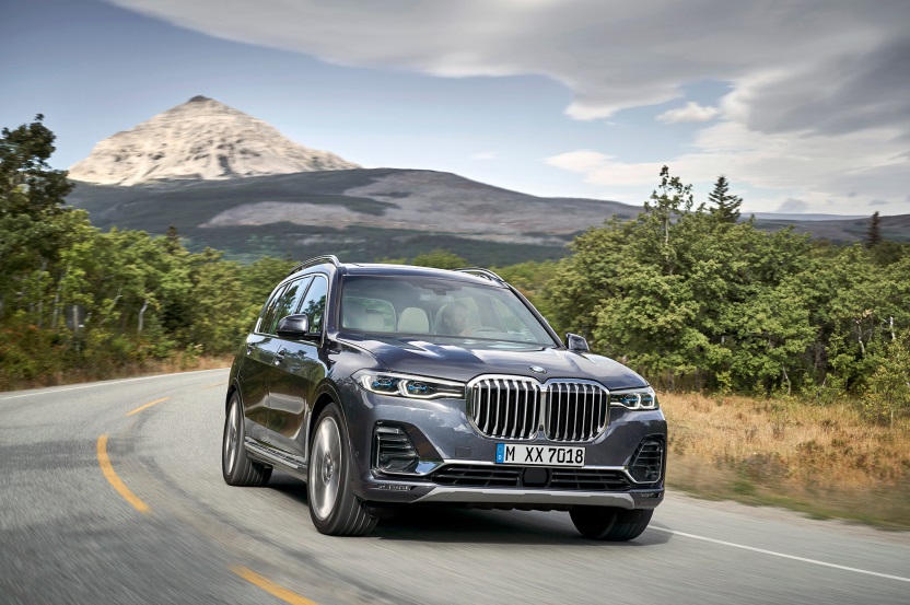 C:\Users\user\Desktop\新增資料夾\20181024\618-Car Guide\X7-full\5bc6b1c1ec05c45b68000085.jpg