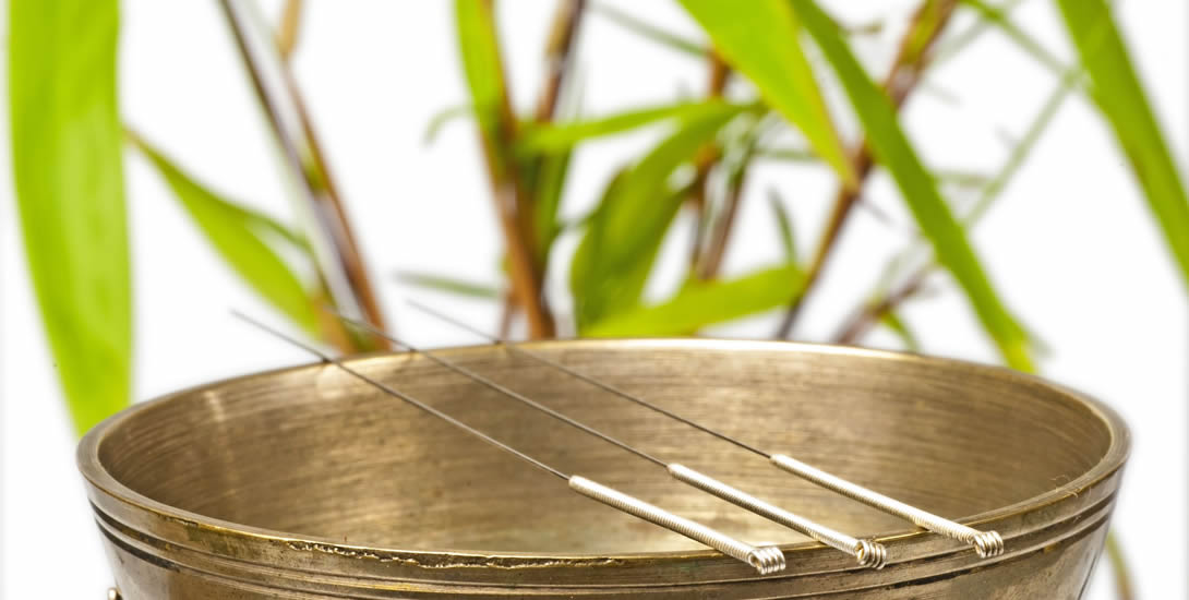 Z:\617-20181020\Final\B Section\B22-26 health\acupuncture-medicine.jpg