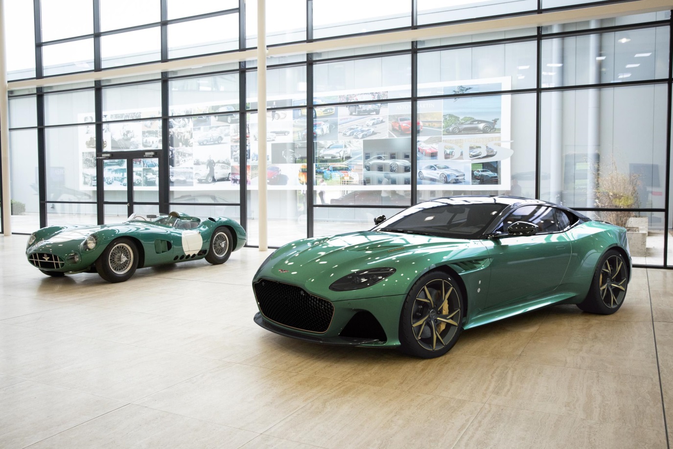 C:\Users\user\Desktop\新增資料夾\20181117\621-Car Guide\DBS-half\1541247908_Aston-Martin-pays-tribute-to-DBR1-with-new-DBS-59-special-edition.jpg