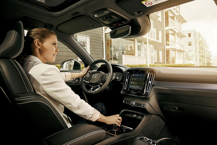 C:\Users\Jialing\Desktop\20181219\626-Car Guide\volvo\volvo-4.jpg