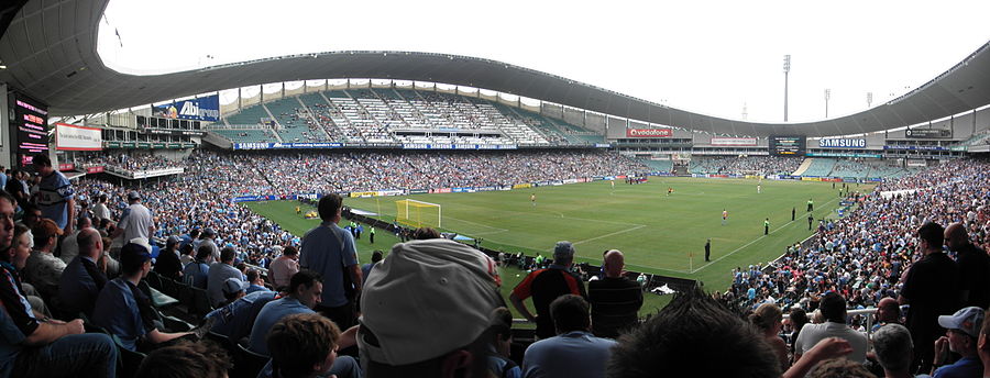 https://upload.wikimedia.org/wikipedia/commons/thumb/9/92/Pre-Game_Sydney_FC_2-0_Melbourne_Victory_Round_27_14.02.2010.JPG/900px-Pre-Game_Sydney_FC_2-0_Melbourne_Victory_Round_27_14.02.2010.JPG
