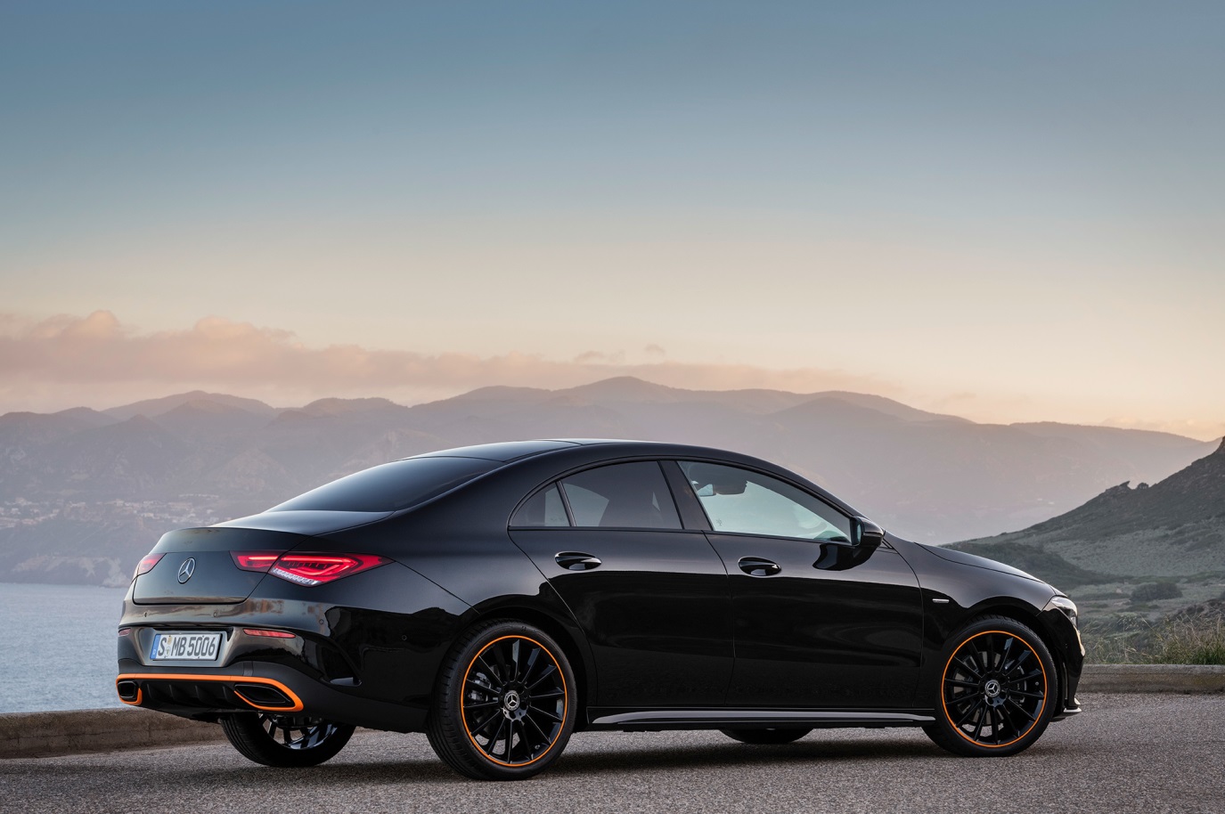 D:\20190123\629-Car Guide\CLA-full\5c35a3c0ec05c456440001cc.jpg
