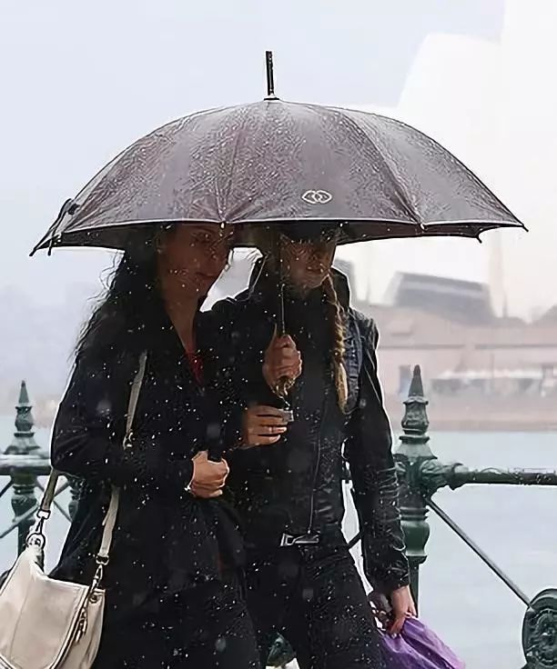 https://mmbiz.qpic.cn/mmbiz_jpg/sC9EXSY9Cuzpw5ibNI7PqIjry4PP7cCYCH8EHK17jLN8ZUoAhxialoB1sbWeoUIwbFNkxhFE7iatmcKn3icurh2xAA/640?wx_fmt=jpeg