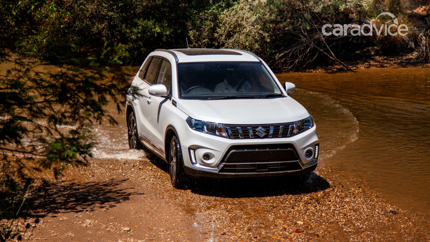 C:\Users\Jialing\Desktop\20190220\633-Car Guide\Vitara-half-touban\SuzukiVitara3_sxkkat.jpg