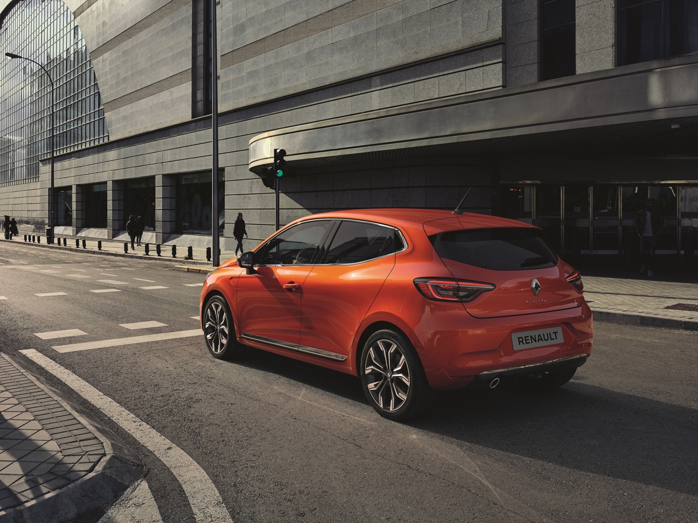 D:\20190206\631-Car Guide\clio-full\5c50211eec05c4106f00012a.jpg