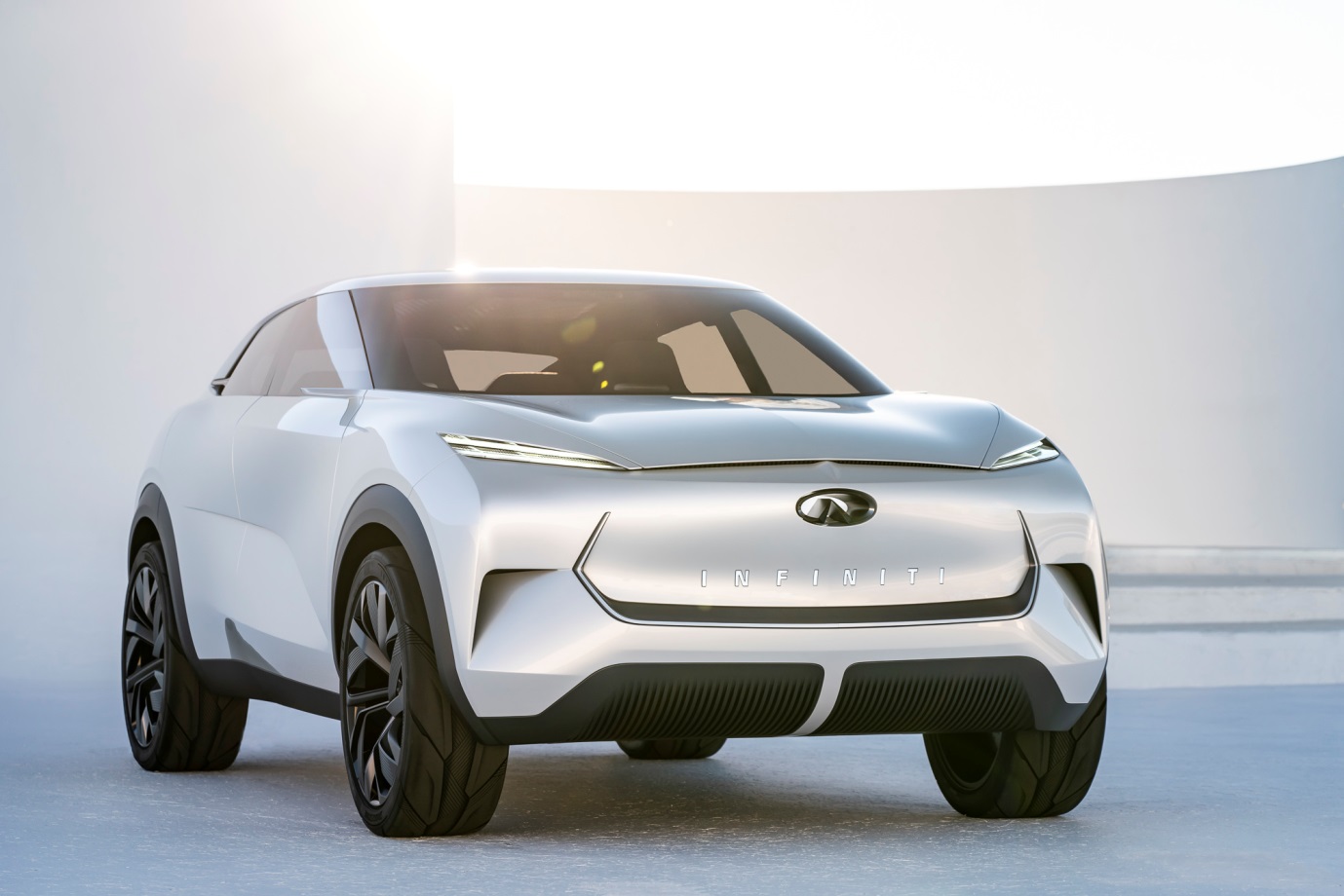 D:\20190206\631-Car Guide\QX-hlaf\5c3efbabec05c40e13000489.jpg