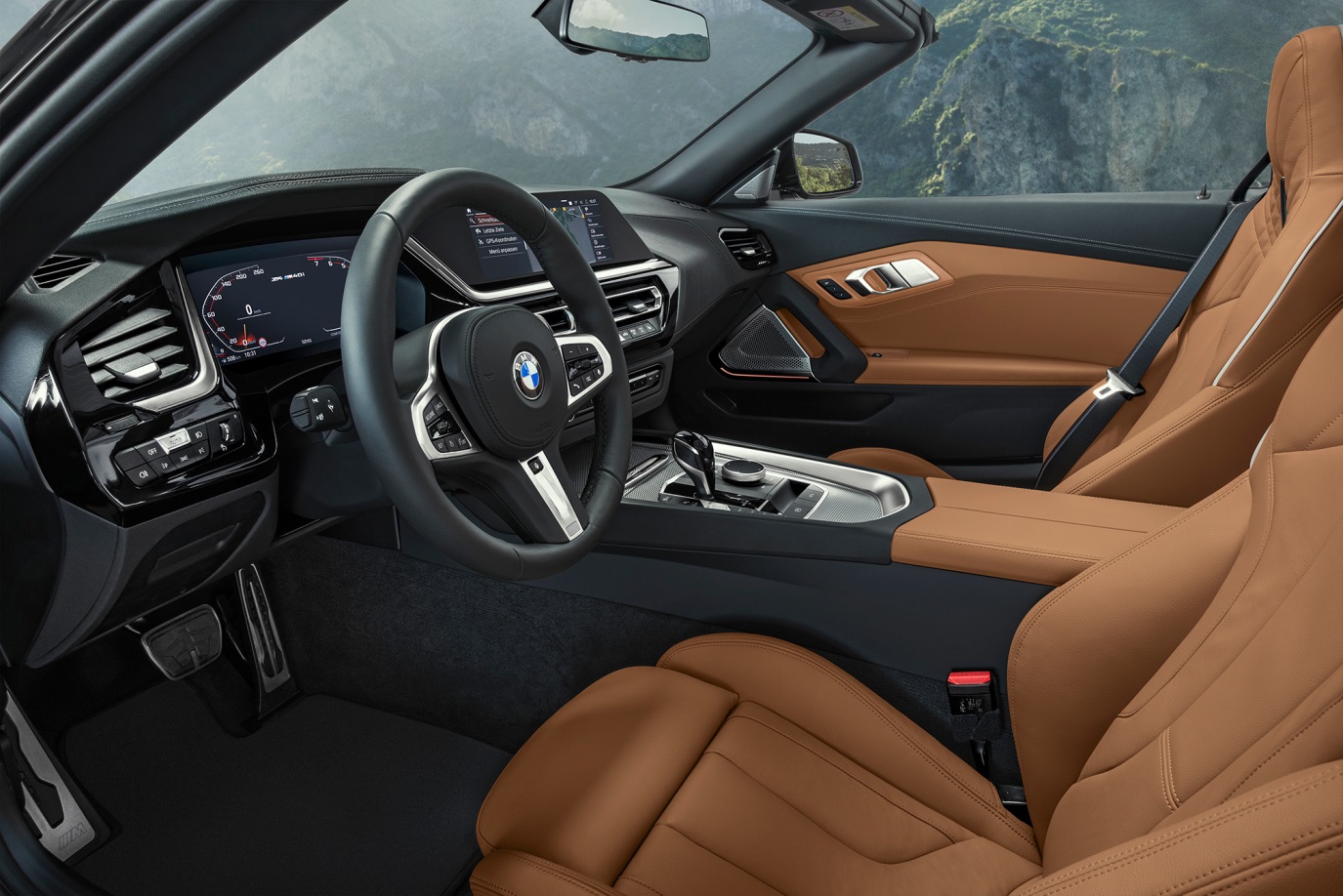 D:\20190206\631-Car Guide\z4-half\5ba212a8ec05c4fd480000f7.jpg