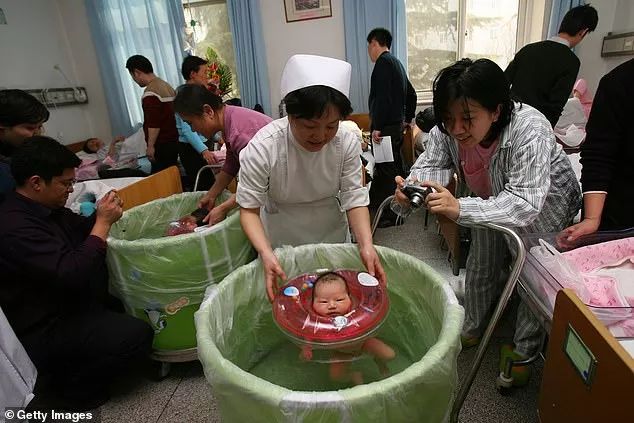 https://mmbiz.qpic.cn/mmbiz_jpg/XIo5icAdibUPKDVygC6k6UEXy9qu5g08ia3trxrEnub6IvJ0yVNO7Z1tibp9kbR5ICC0a5Fhawz9wajTaUuA71Vb8A/640?wx_fmt=jpeg
