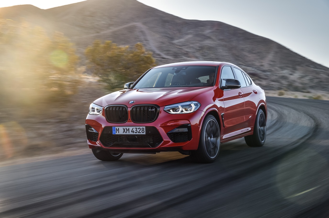 C:\Users\Jialing\Desktop\20190306\20190306\635-Car Guide\bmw-full\5c63ba43ec05c47b4a0000f1.jpg