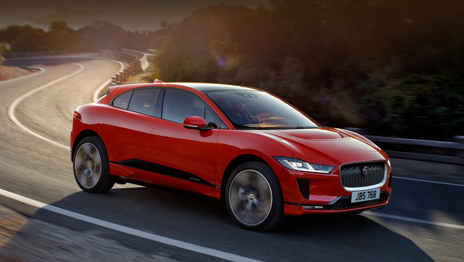 C:\Users\Jialing\Desktop\20190320\637-Car Guide\IPACE-half\5c7d40f1ec05c4317c00011d.jpg