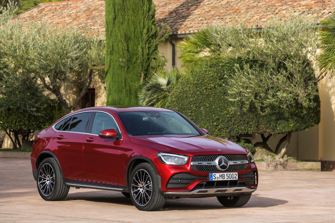 C:\Users\Jialing\Desktop\20190410\640-Car Guide\GLC-full\5c91c623ec05c43b75000118.jpg
