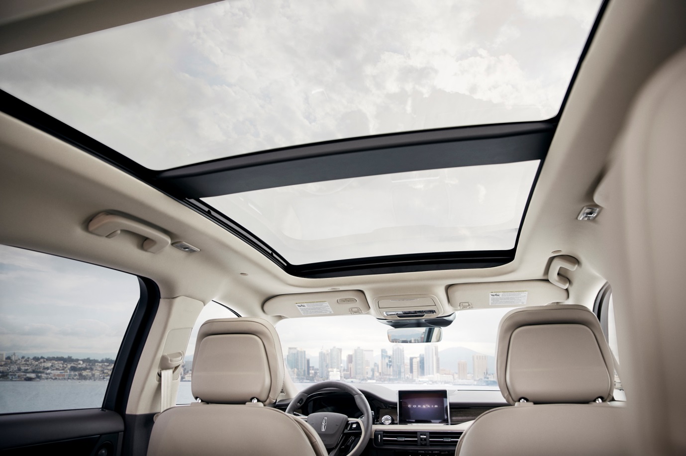 C:\Users\Jialing\Desktop\20190522\Car Guide\Corsair-圉唳\5cb80732ec05c449490001e9.jpg