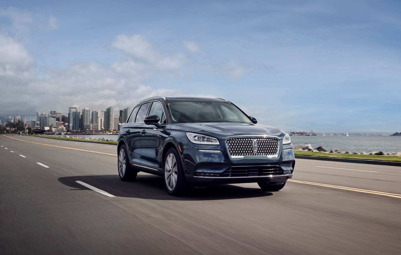 C:\Users\Jialing\Desktop\20190522\Car Guide\Corsair-圉唳\5cb8072aec05c4494900003c.jpg