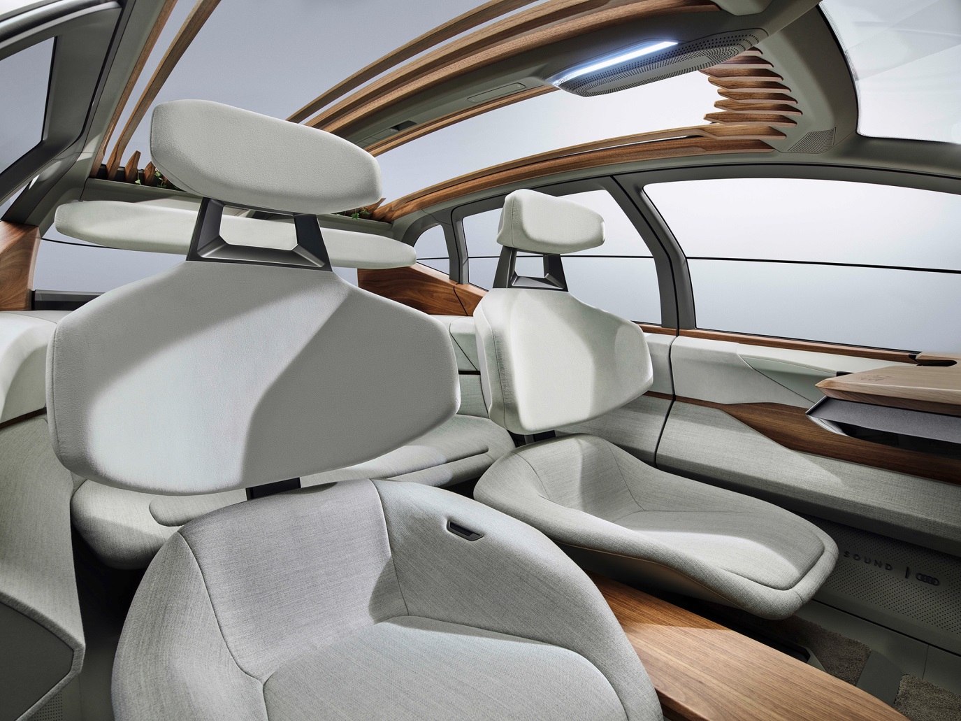 D:\20190501\20190501\Car Guide\audi ai\5cb4339aec05c4fe250000e9.jpg