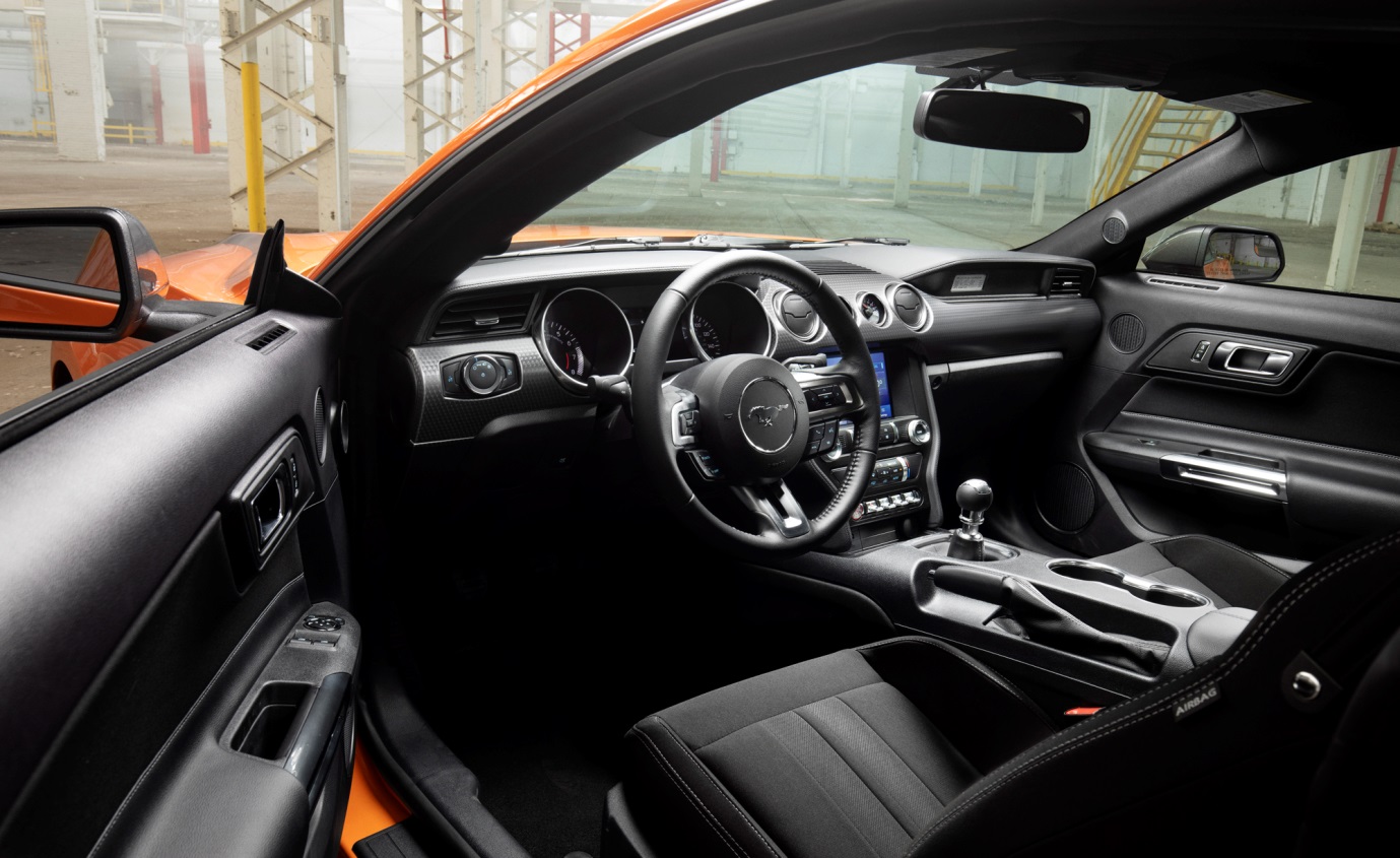 D:\20190501\20190501\Car Guide\mustang\5cb4a44aec05c4a9780000ea.jpg