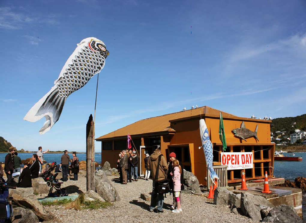 E:\646-20190525\Final\B Section\B06 Life-Oliver\Bait House Open Sunday.jpg