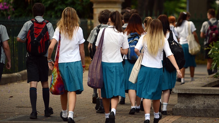 https://www.sbs.com.au/yourlanguage/sites/sbs.com.au.yourlanguage/files/styles/full/public/high_school_0.jpg?itok=8-_WYgza&mtime=1556666902