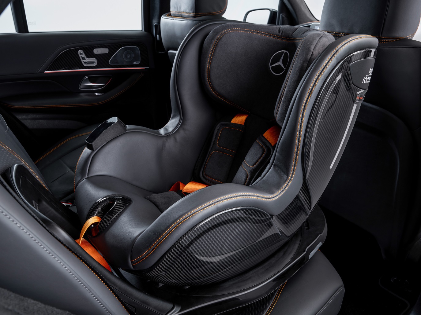 C:\Users\Jialing\Desktop\0612\20190612\Car Guide\esf-頭版\5ce26bb6ec05c49f31000118.jpg