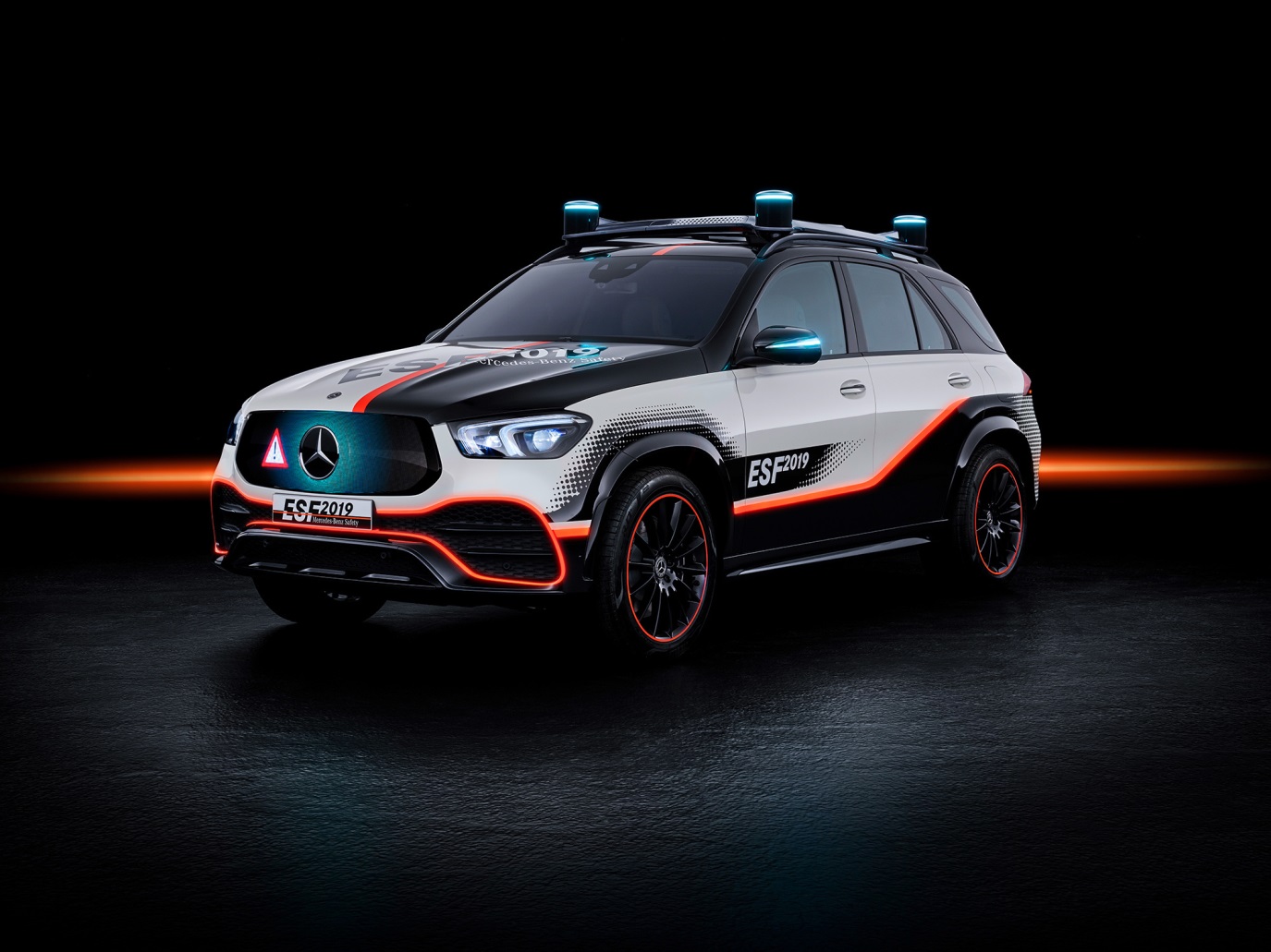 C:\Users\Jialing\Desktop\0612\20190612\Car Guide\esf-頭版\5ce26bb1ec05c49f3100004d.jpg