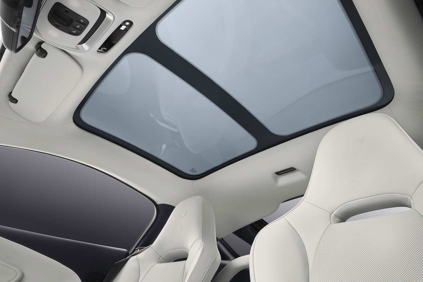 C:\Users\Jialing\Desktop\20190529\Car Guide\McLaren GT-full\5cdc0792ec05c4755b0001a3.jpg