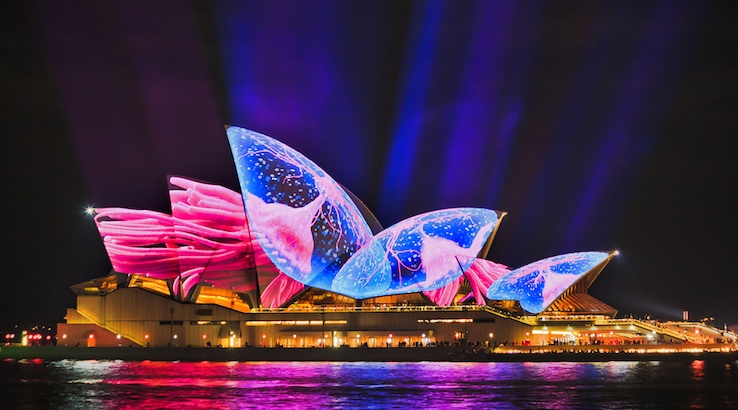 E:\646-20190525\Final\B Section\B07\syd-opera-vivid738x410.jpg