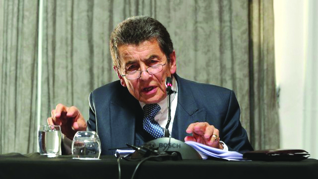 Z:\650-20190622\Draft\New-Touban\Sir-Geoffrey-Nice.jpg