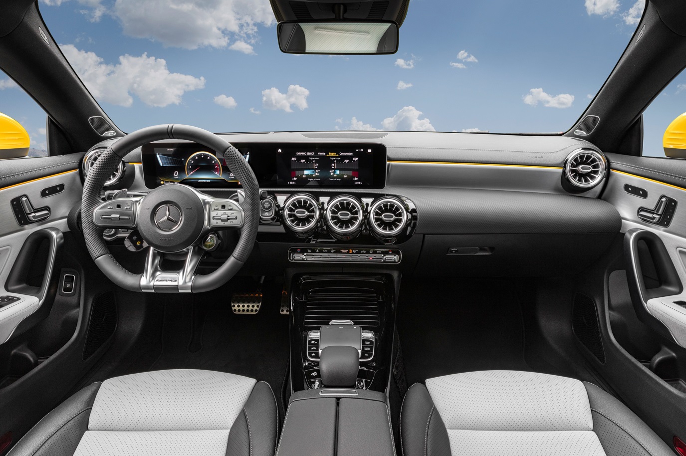 C:\Users\Jialing\Desktop\發給墨爾本20190703周三\車\half-CLA\5cf7a681ec05c43049000154.jpg