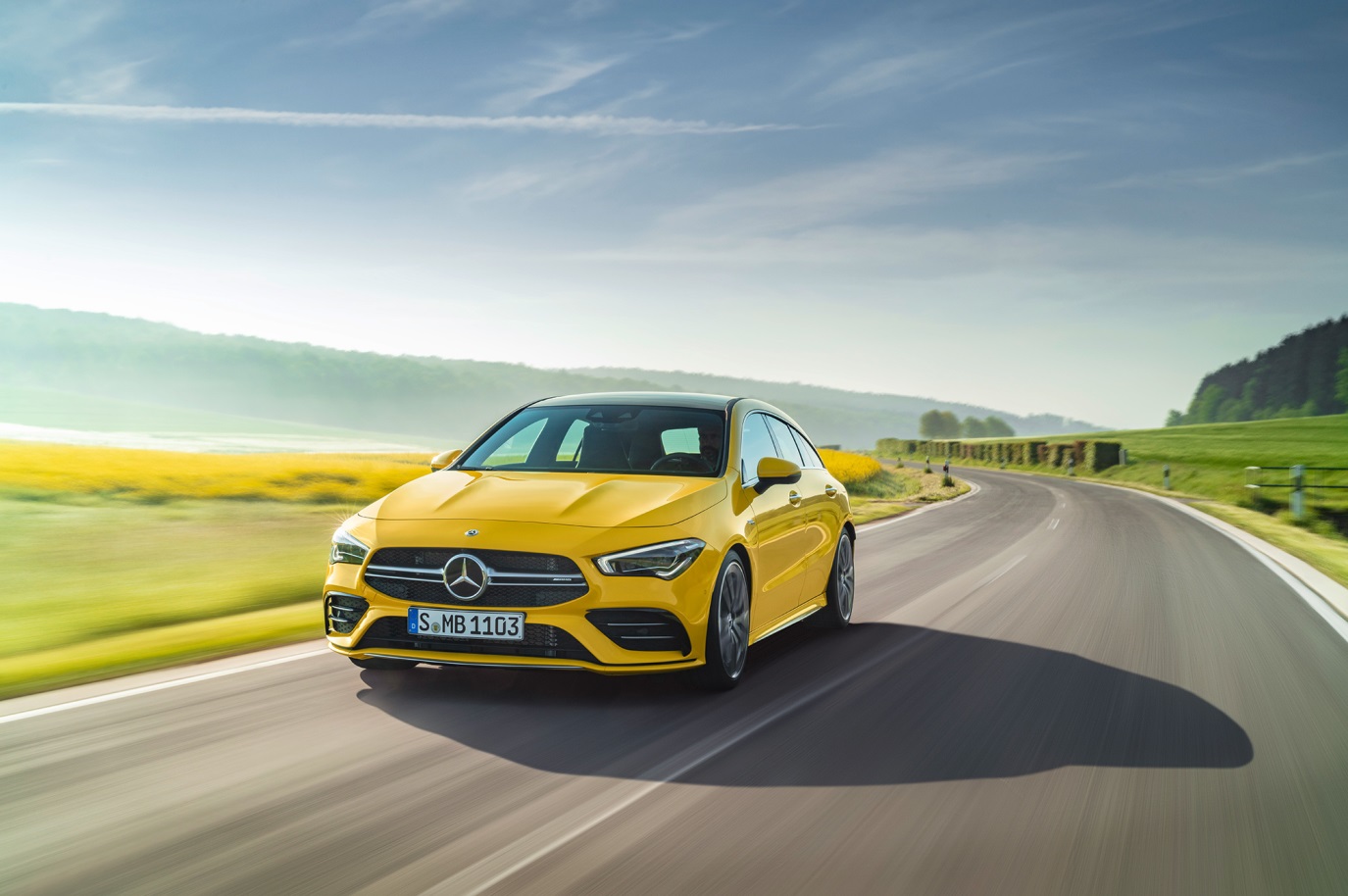 C:\Users\Jialing\Desktop\發給墨爾本20190703周三\車\half-CLA\5cf7a67cec05c43049000022.jpg