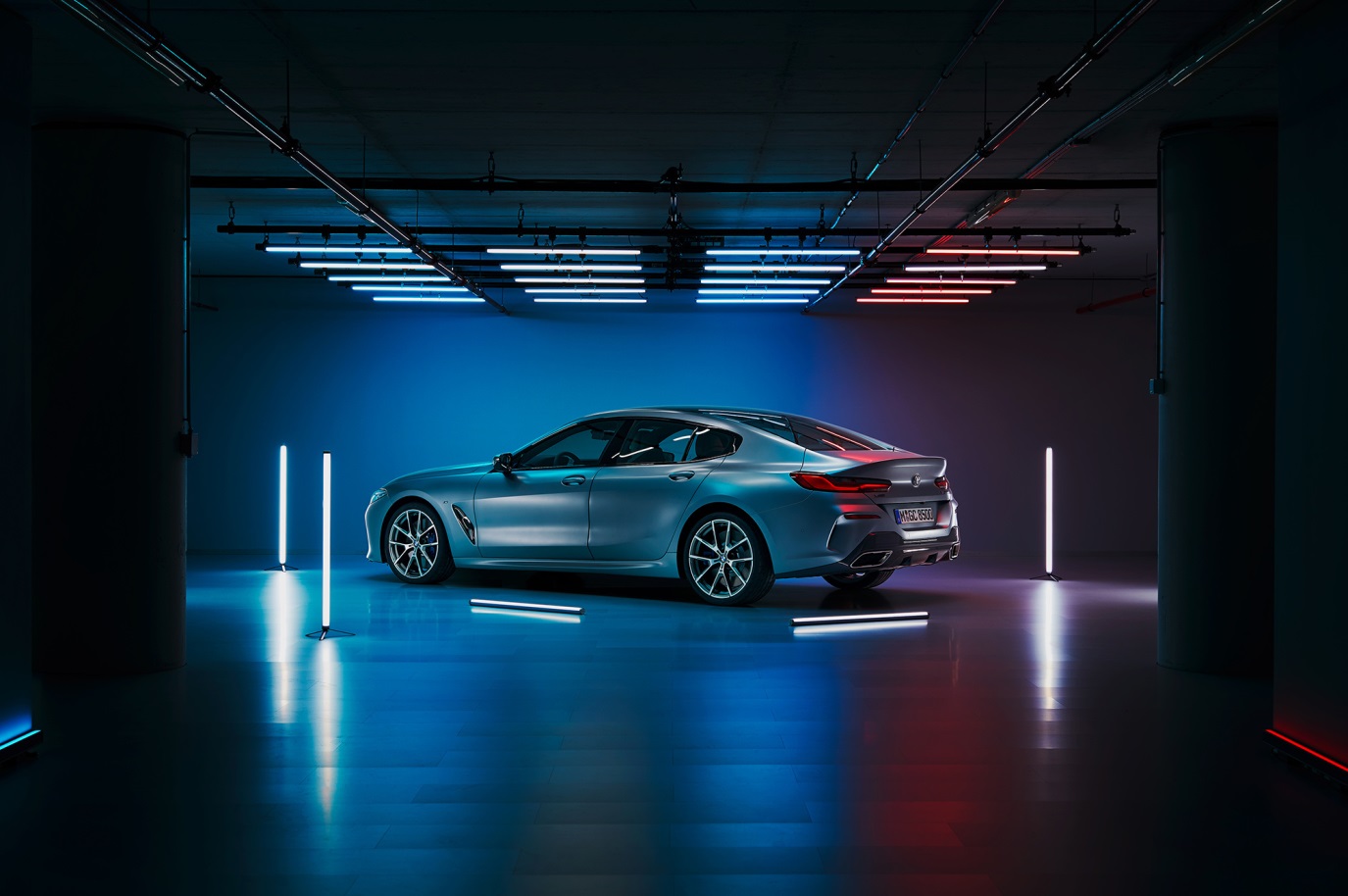 C:\Users\Jialing\Desktop\发给墨尔本20190710周三\车\bmw-kuaban\8系四门轿跑车-2.jpg