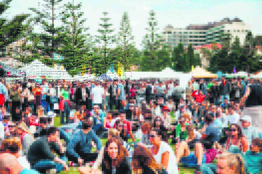 Z:\660-20190831\Final\B Section\B04 Life-sally\Taste-of-Coogee-1050x700.jpg
