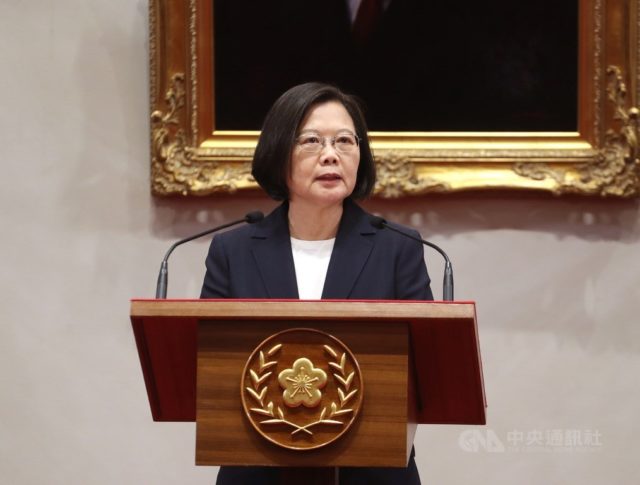 台灣總統蔡英文在台索斷交後召開記者會發表講話（圖片來源：中央社）