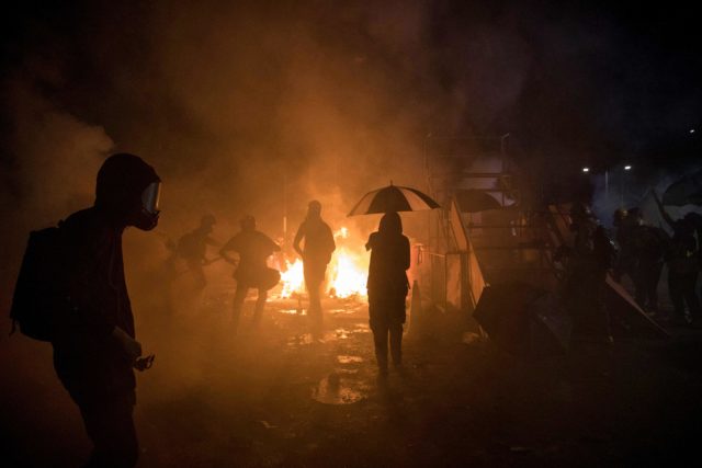 香港中文大学已经成为充满硝烟的战场（DALE DE LA REY/AFP via Getty Images)