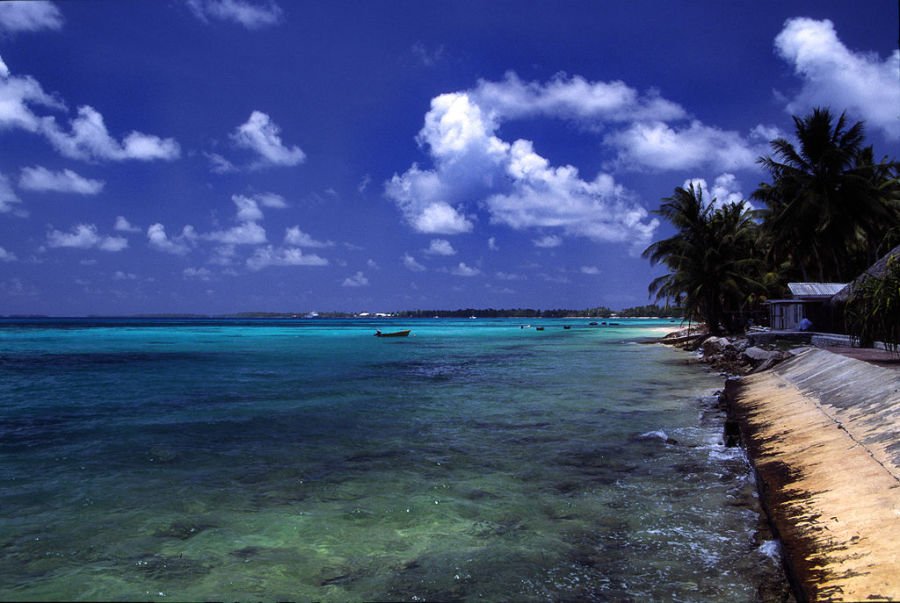  富纳富提环礁的一处海滩。