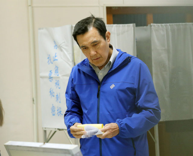 前總統馬英九現身投票（圖片來源：中央社）