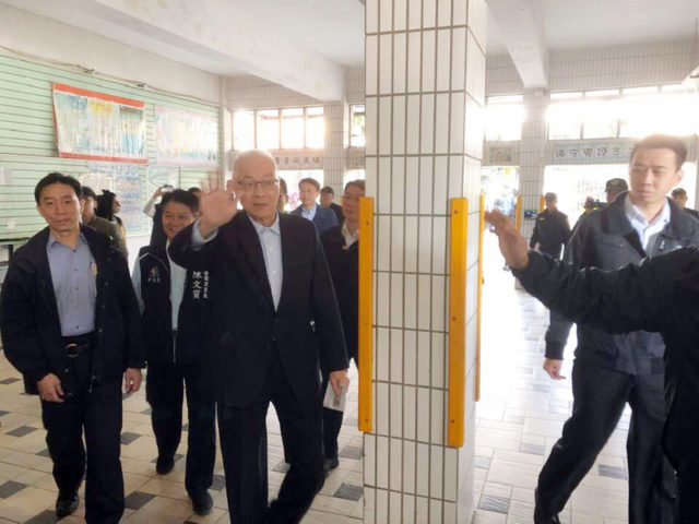 吳敦義現身投票（圖片來源：中央社）