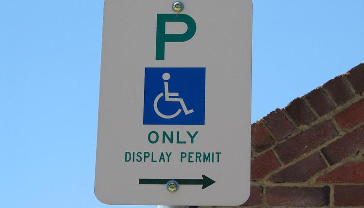 澳洲，残疾人停车位，停车位