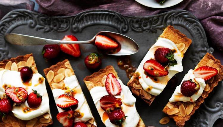 法式草莓百香果蛋糕